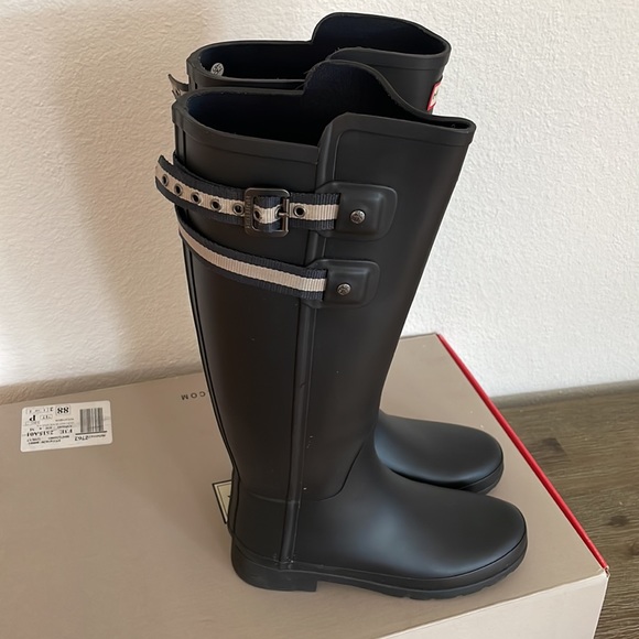 Hunter Rain Boots - Picture 4 of 6